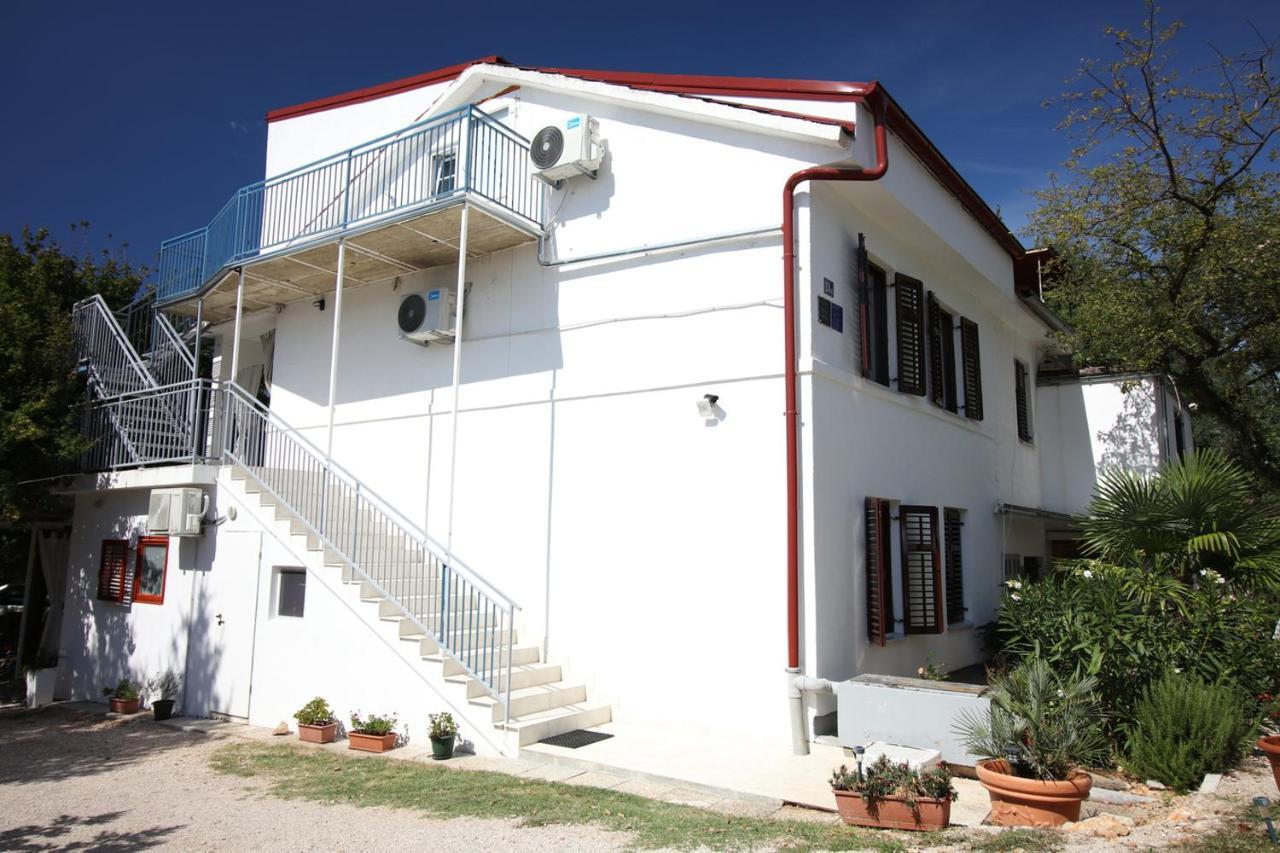 Apartmani Niessner Malinska Esterno foto