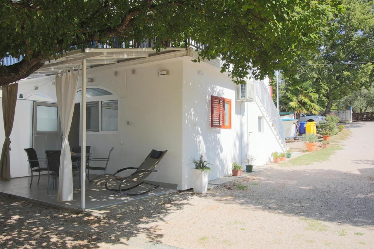 Apartmani Niessner Malinska Esterno foto