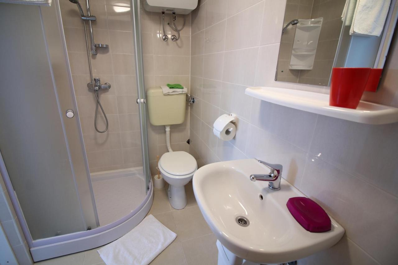 Apartmani Niessner Malinska Esterno foto