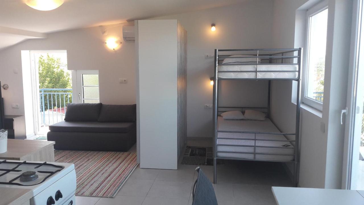 Apartmani Niessner Malinska Esterno foto